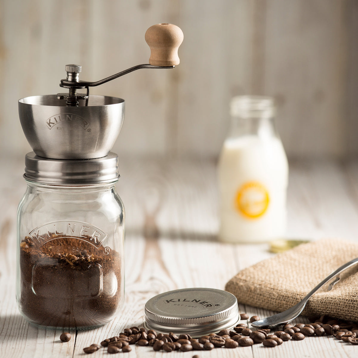 Kaffeemühle mit Drehkurbel und Glas 500 ml Kilner