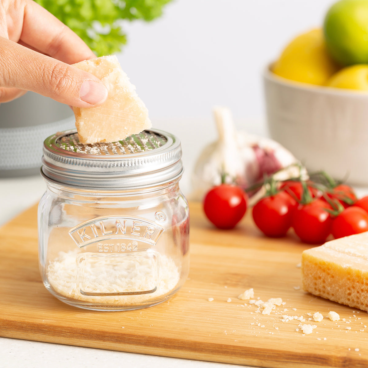 Feinreibe mit Vorratsglas 250 ml Kilner